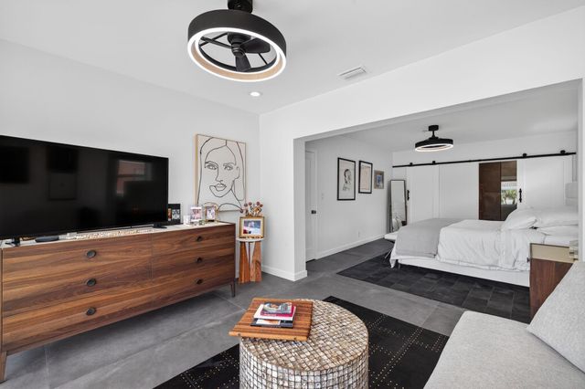 2720 NE 59th Street, Fort Lauderdale, FL 33308