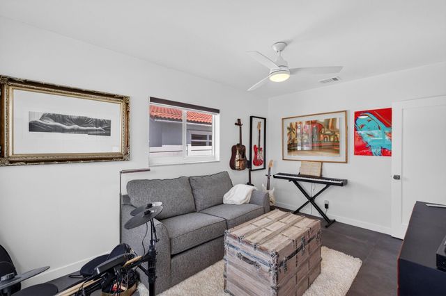 2720 NE 59th Street, Fort Lauderdale, FL 33308