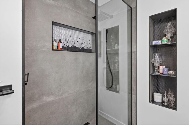 2720 NE 59th Street, Fort Lauderdale, FL 33308