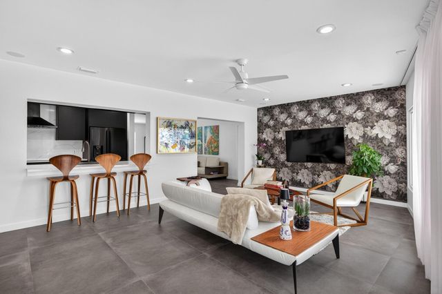 2720 NE 59th Street, Fort Lauderdale, FL 33308