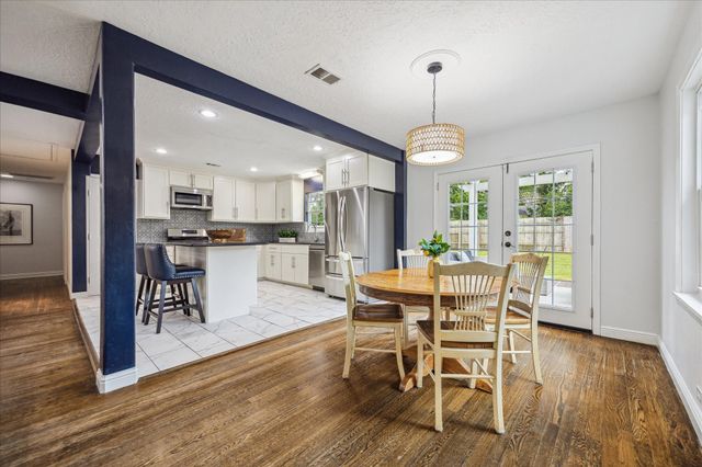 9925 Warwana Road, Houston, TX 77080
