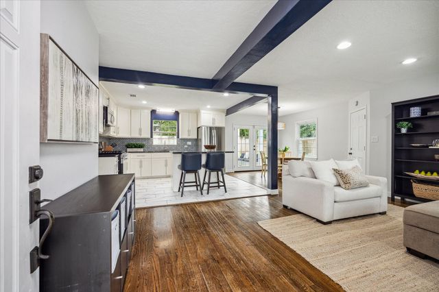 9925 Warwana Road, Houston, TX 77080