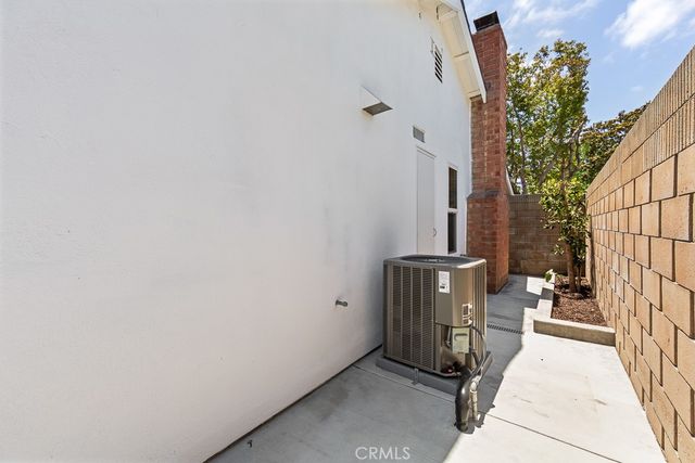 9673 Nightingale Avenue, Fountain Valley, CA 92708