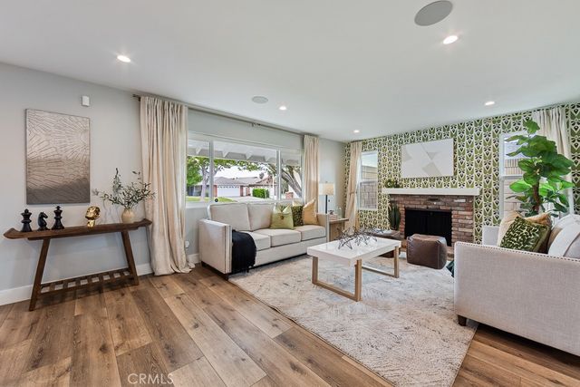 9673 Nightingale Avenue, Fountain Valley, CA 92708