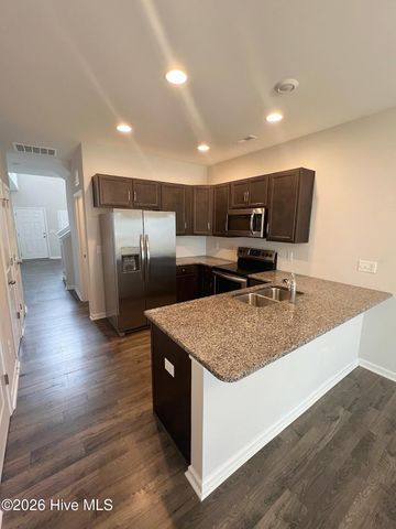 351 Trevally Court, Southport, NC 28461