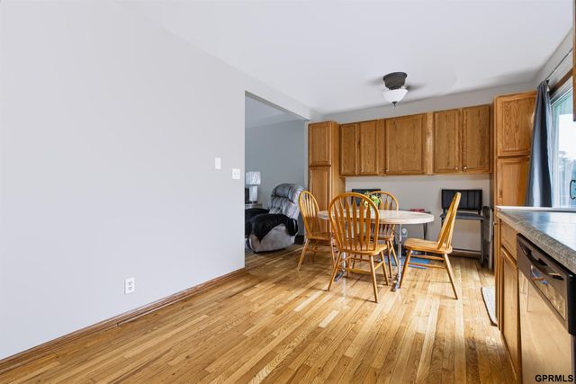 3321 NW 2nd Street, Lincoln, NE 68505