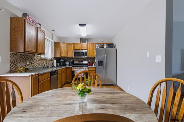 3321 NW 2nd Street, Lincoln, NE 68505