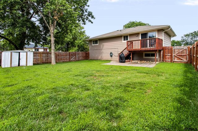3321 NW 2nd Street, Lincoln, NE 68505
