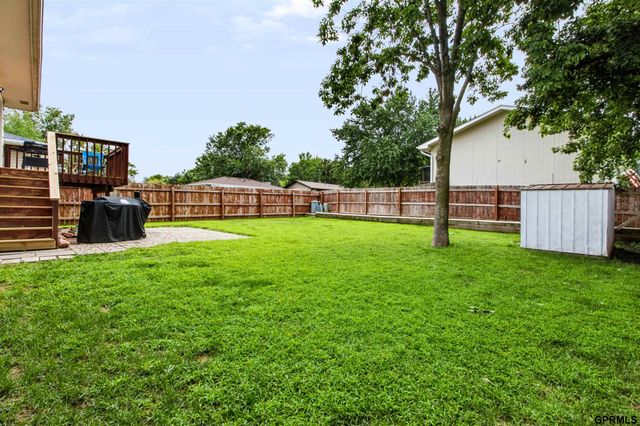 3321 NW 2nd Street, Lincoln, NE 68505