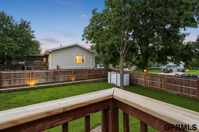 3321 NW 2nd Street, Lincoln, NE 68505