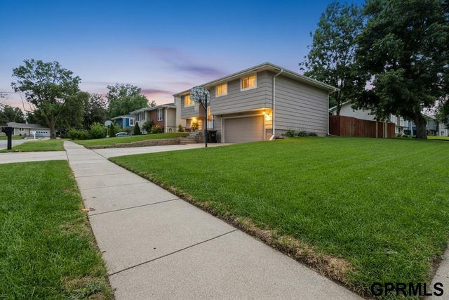 3321 NW 2nd Street, Lincoln, NE 68505