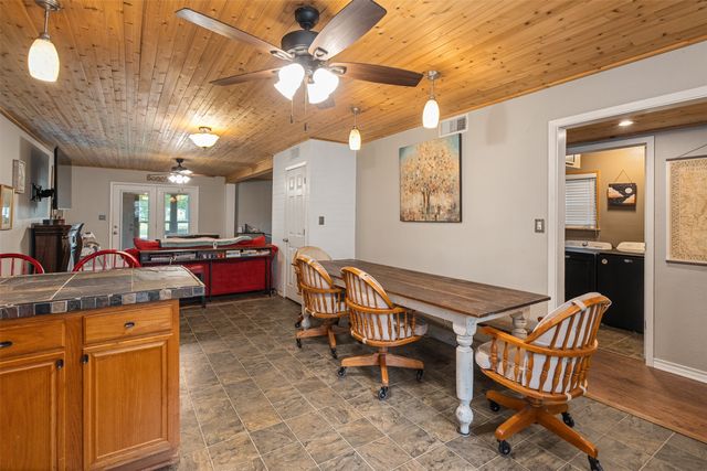 243 Autumn Wood Trail, Gun Barrel City, TX 75156