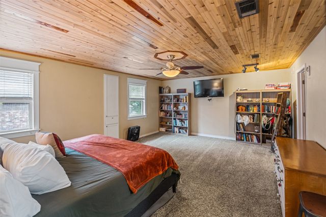 243 Autumn Wood Trail, Gun Barrel City, TX 75156