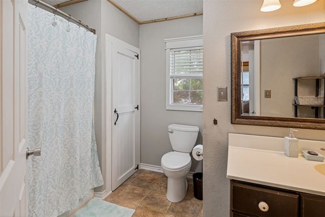 243 Autumn Wood Trail, Gun Barrel City, TX 75156