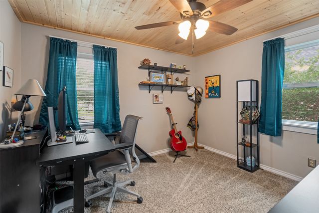 243 Autumn Wood Trail, Gun Barrel City, TX 75156