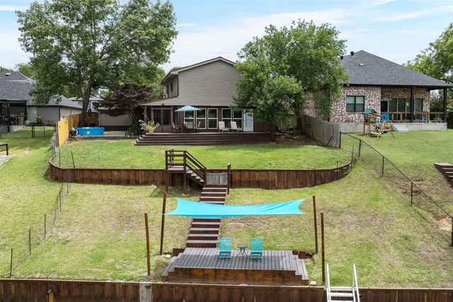 243 Autumn Wood Trail, Gun Barrel City, TX 75156