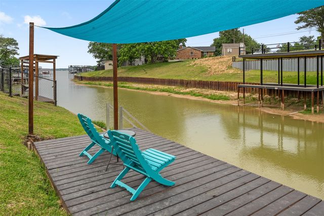 243 Autumn Wood Trail, Gun Barrel City, TX 75156