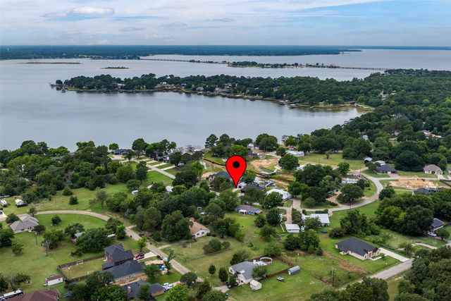 243 Autumn Wood Trail, Gun Barrel City, TX 75156