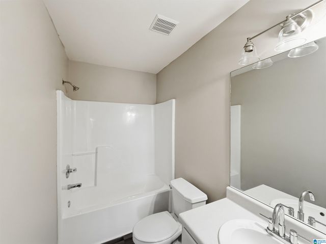 6712 LAKES EDGE LANE, Pinson, AL 35126