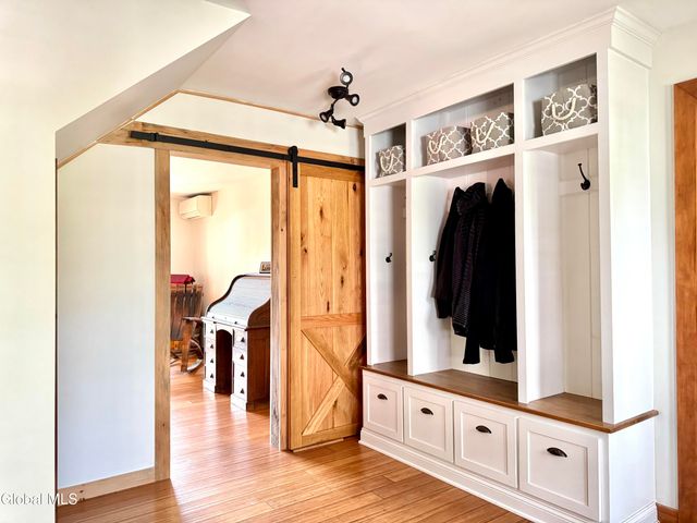 284 Alcove Road, New Baltimore, NY 12087