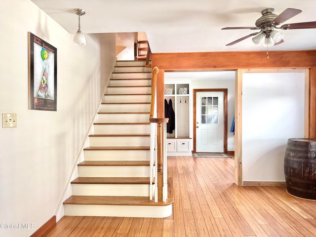 284 Alcove Road, New Baltimore, NY 12087