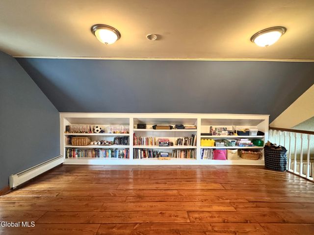 284 Alcove Road, New Baltimore, NY 12087