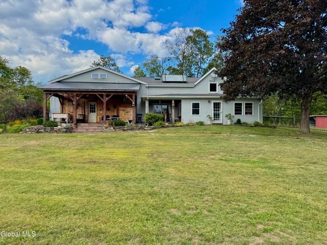 284 Alcove Road, New Baltimore, NY 12087