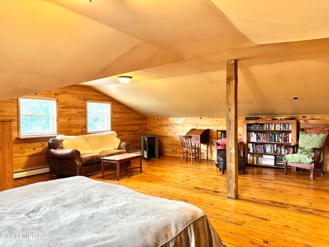 284 Alcove Road, New Baltimore, NY 12087