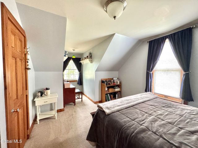 284 Alcove Road, New Baltimore, NY 12087