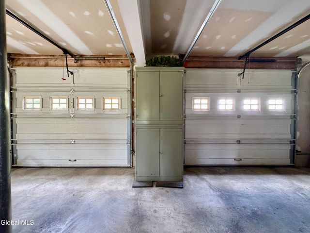 284 Alcove Road, New Baltimore, NY 12087