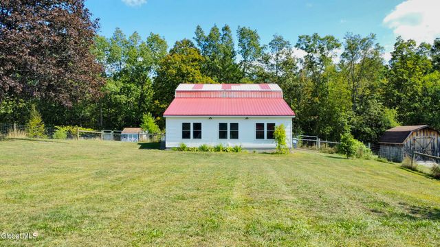 284 Alcove Road, New Baltimore, NY 12087