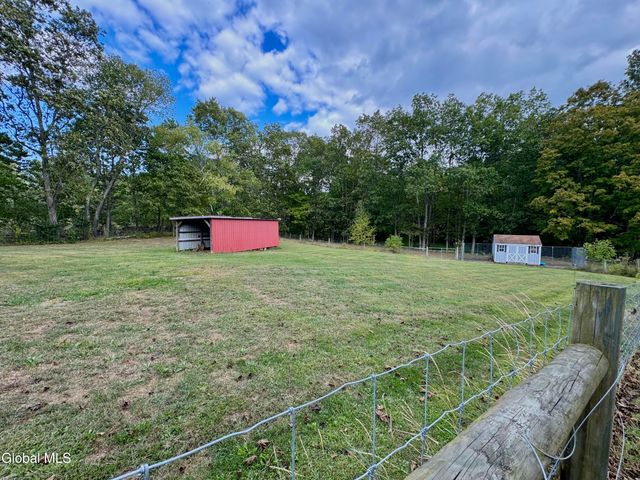 284 Alcove Road, New Baltimore, NY 12087