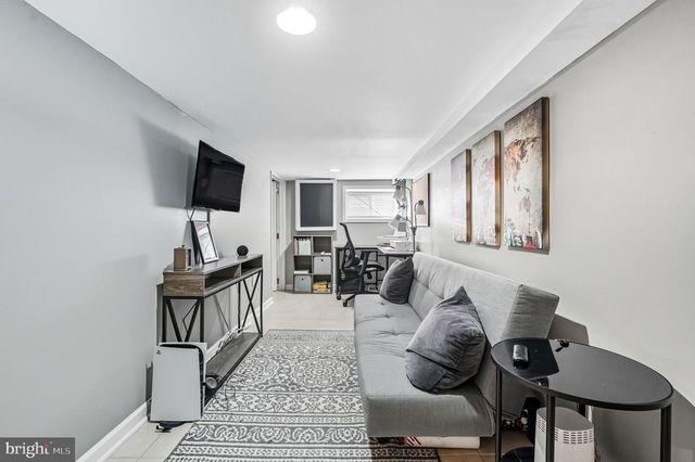 221 MOORE ST, Philadelphia, PA 19148