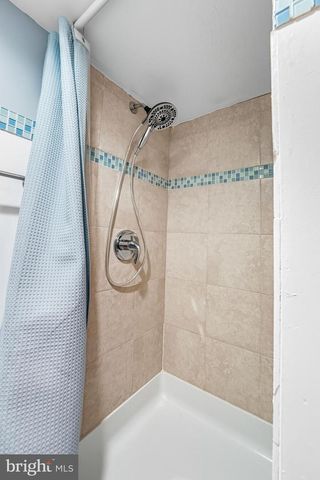 221 MOORE ST, Philadelphia, PA 19148