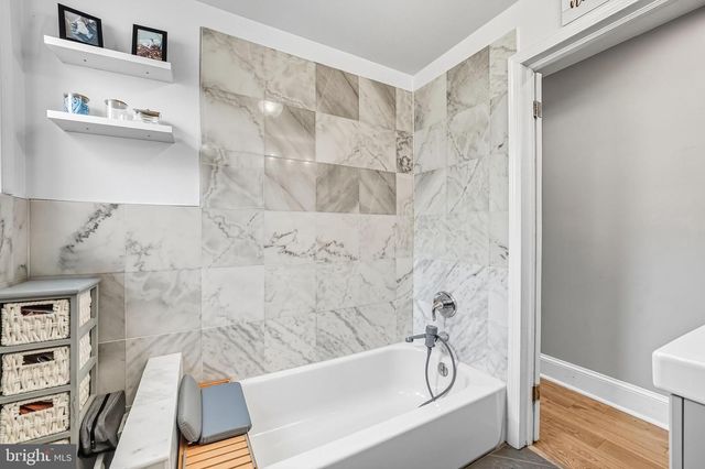 221 MOORE ST, Philadelphia, PA 19148