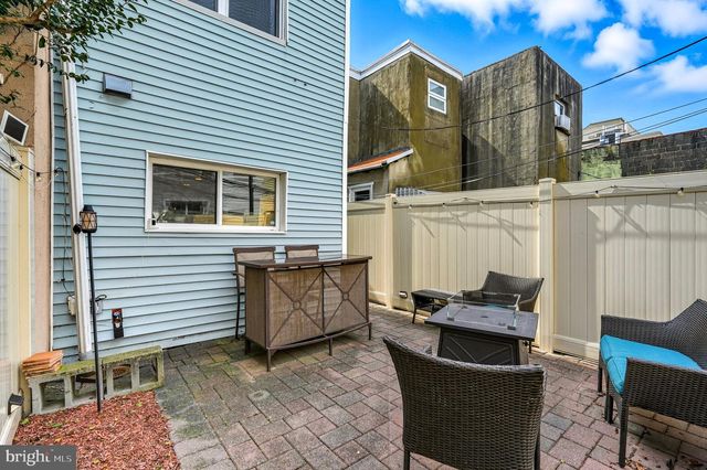 221 MOORE ST, Philadelphia, PA 19148