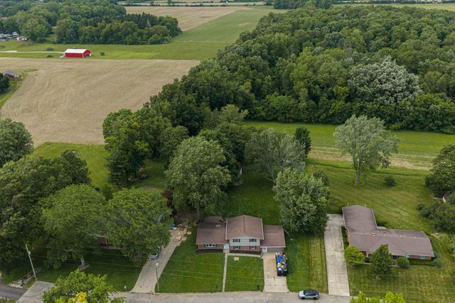 1922 Old Coach Road, Springfield, OH 45505
