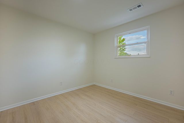 1922 Old Coach Road, Springfield, OH 45505