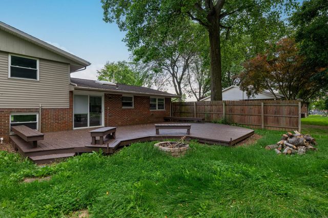 1922 Old Coach Road, Springfield, OH 45505