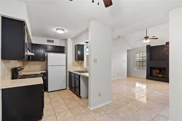 7252 The Mansions Dr, Corpus Christi, TX 78414