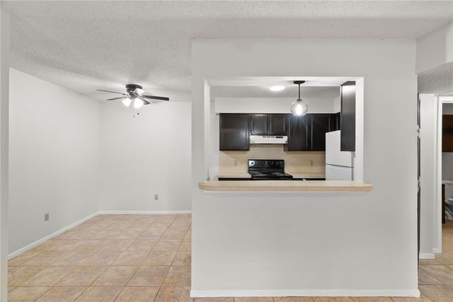 7252 The Mansions Dr, Corpus Christi, TX 78414