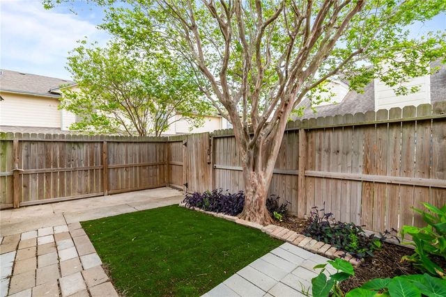 7252 The Mansions Dr, Corpus Christi, TX 78414