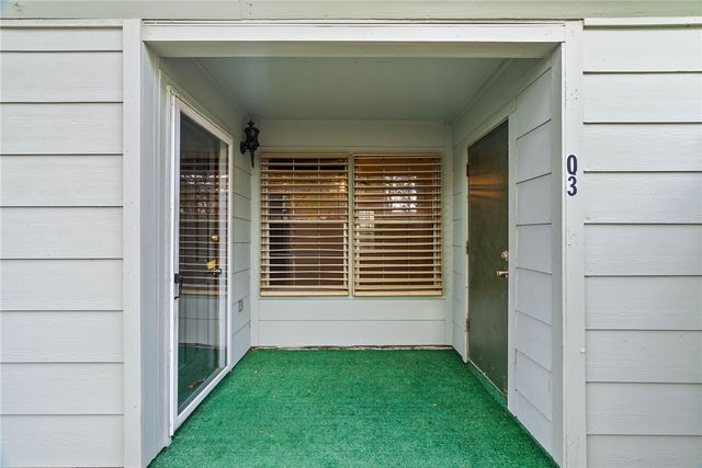 7252 The Mansions Dr, Corpus Christi, TX 78414