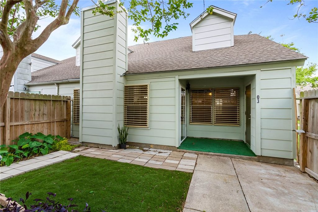 7252 The Mansions Dr, Corpus Christi, TX 78414