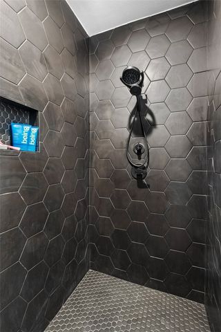 4 Shap Lane, Bella Vista, AR 72714