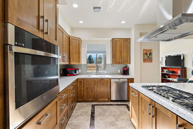 128 Desert W Drive, Rancho Mirage, CA 92270