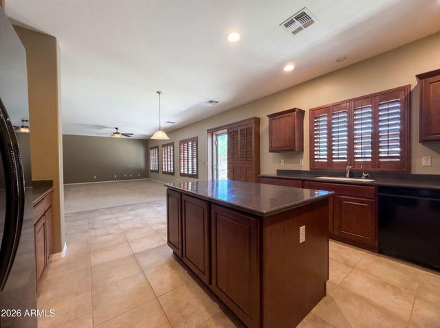 7533 W RUSHMORE Way, Florence, AZ 85132