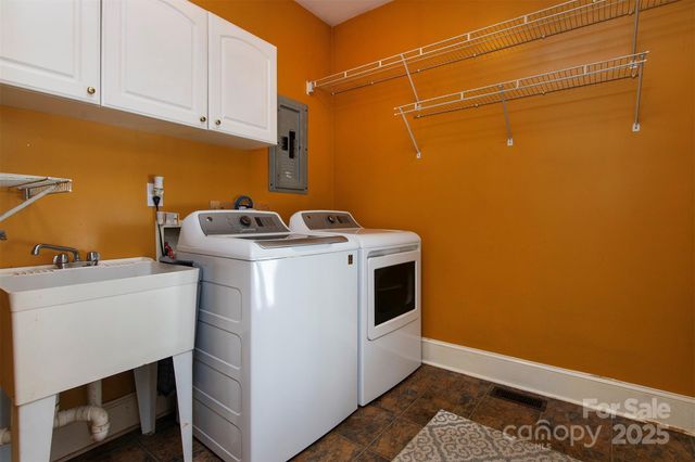 1595 High Ridge Drive, Stanley, NC 28164