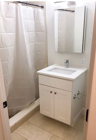 3381R Washington 1, Boston, MA 02130