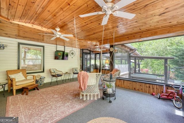 710 Town Mountain Road, Hayesville, NC 28904